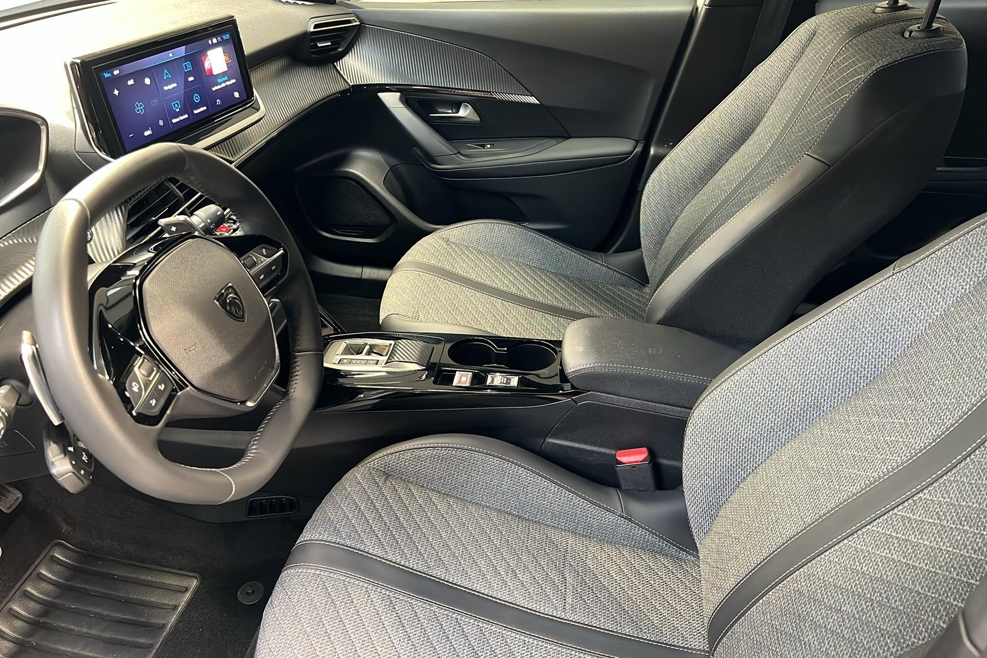 Peugeot 2008 Hybrid 145 e-DCS6 Allure