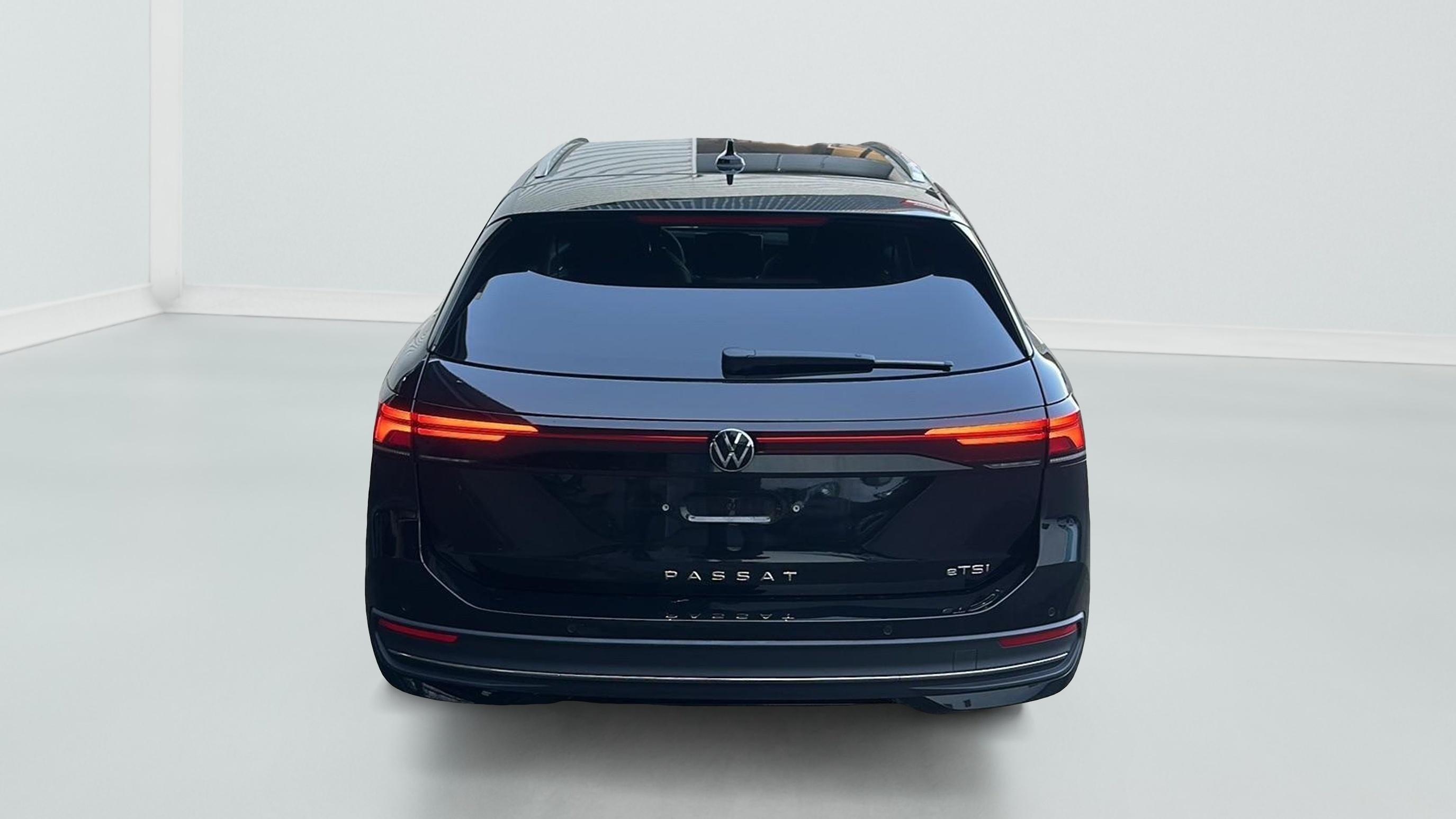 Volkswagen Passat 1.5 eTSI OPF 150 DSG7 Life Plus