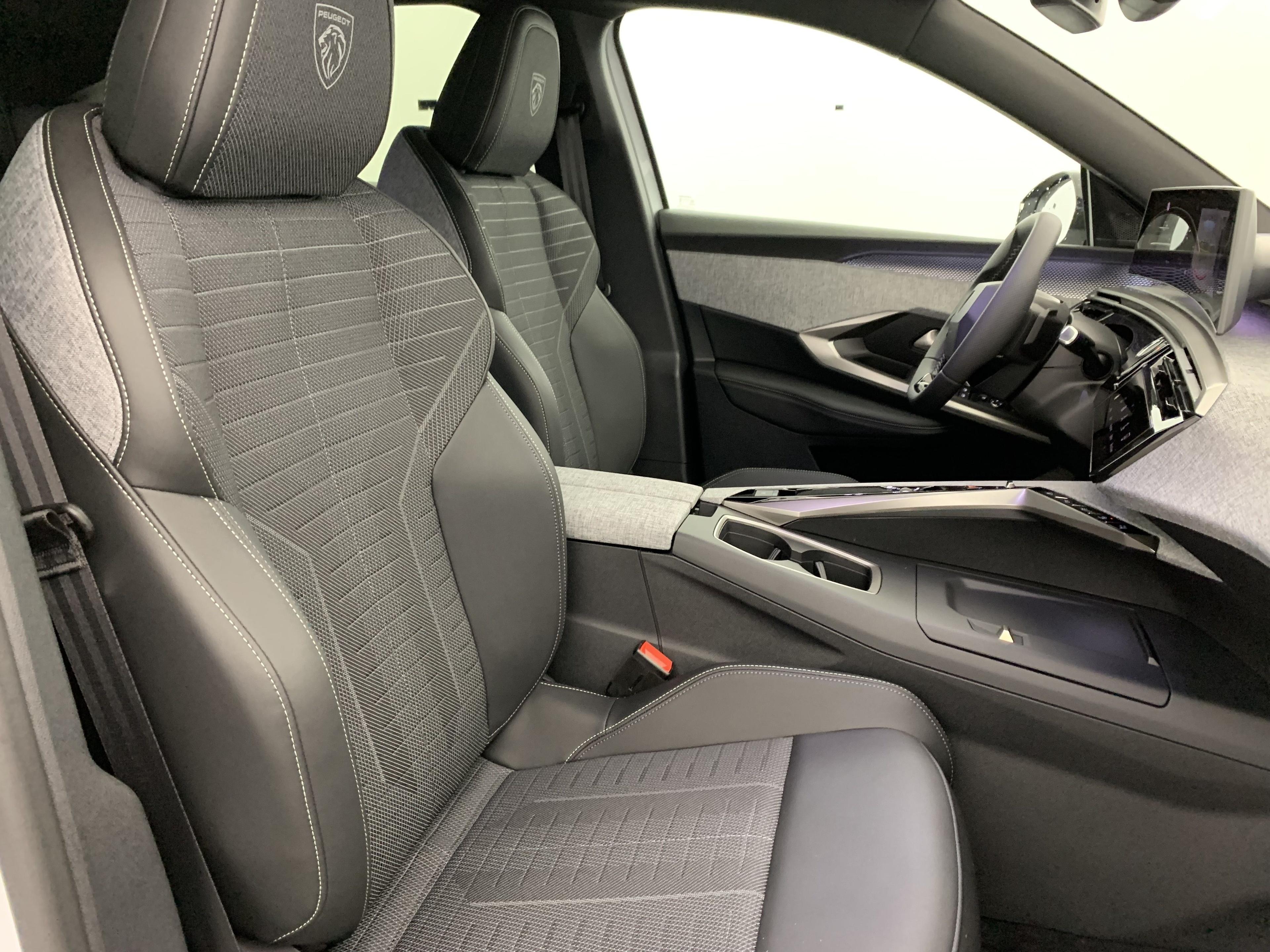 Peugeot 3008 Hybrid 145 e-DCS6 GT
