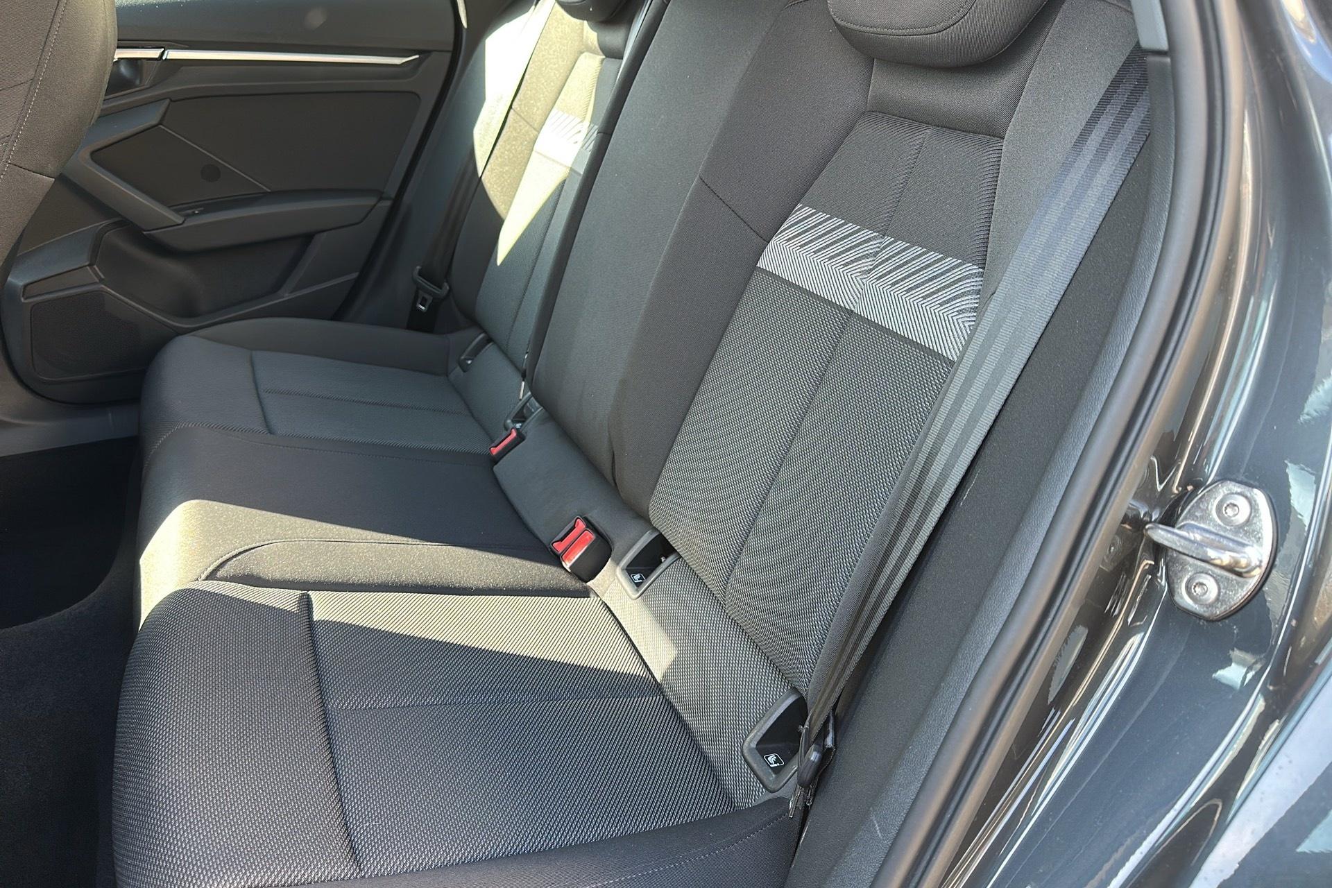 Audi A3 SPORTBACK 40 TFSIE 204 S TRONIC 6 BUSINESS LINE